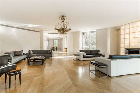 villa versace milano indirizzo|Questa villa di Milano è stata venduta a più di 33 milioni di euro.